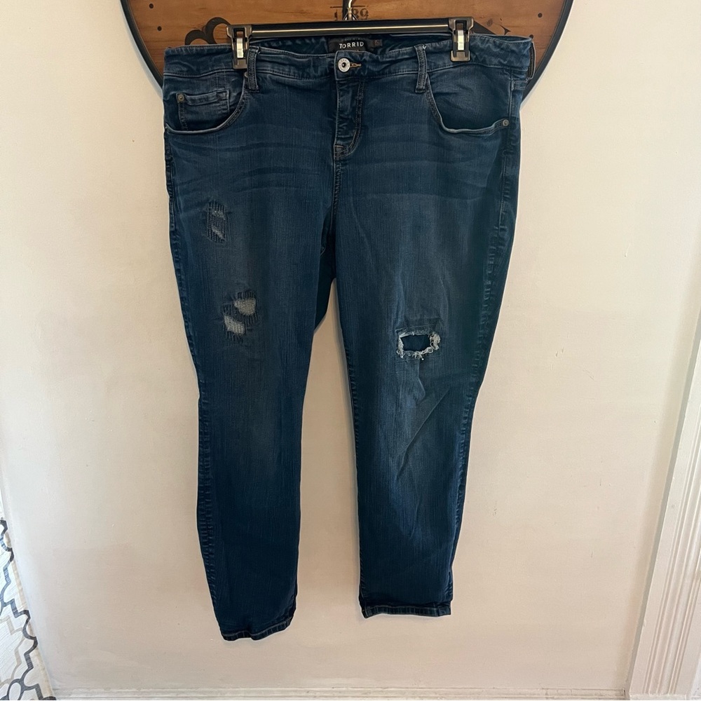 Torrid Ripped jeans size 22
